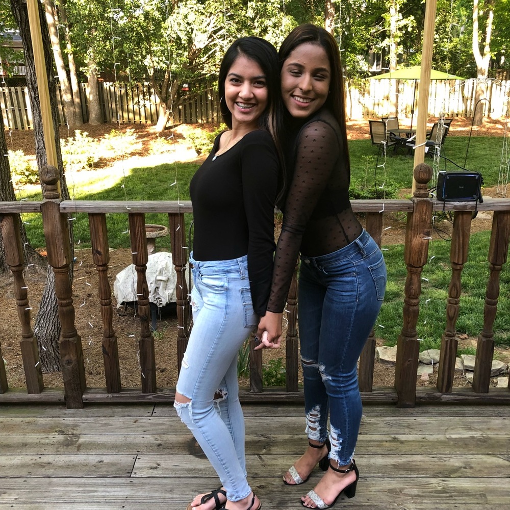 Meet your Posher, Rhea